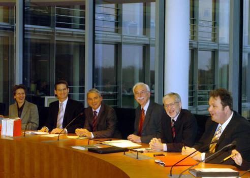 Strobl, Thomas; Winkelmann, Helmut; Jacobi, Christa; Brissa, Enrico; Küster, Uwe; Dressel, Carl-Christian Paul-Löbe-Haus, Sitzungssaal