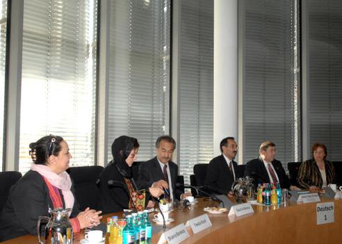 Barakzoy, Shukria; Koofi, Fawzia; Sultanzoy, Daud; Khalad, Abdul Hadi; Lamers, Karl A. Paul-Löbe-Haus, Sitzungssaal