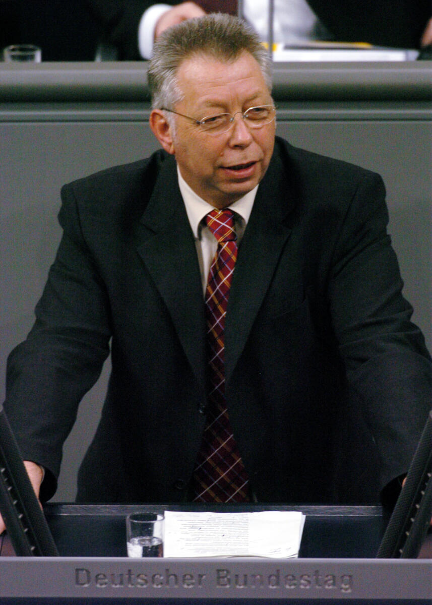 Klaus Brandner, SPD, MdB, Rede im Deutschen Bundestag.; Plenum, Rednerpult, 151. Sitzung, TOP 4, Thema: Wirtschaftspolitik Brandner, Klaus Klaus Brandner, SPD, MdB, Rede im Deutschen Bundestag.; Plenum, Rednerpult, 151. Sitzung, TOP 4, Thema: Wirtschaftspolitik