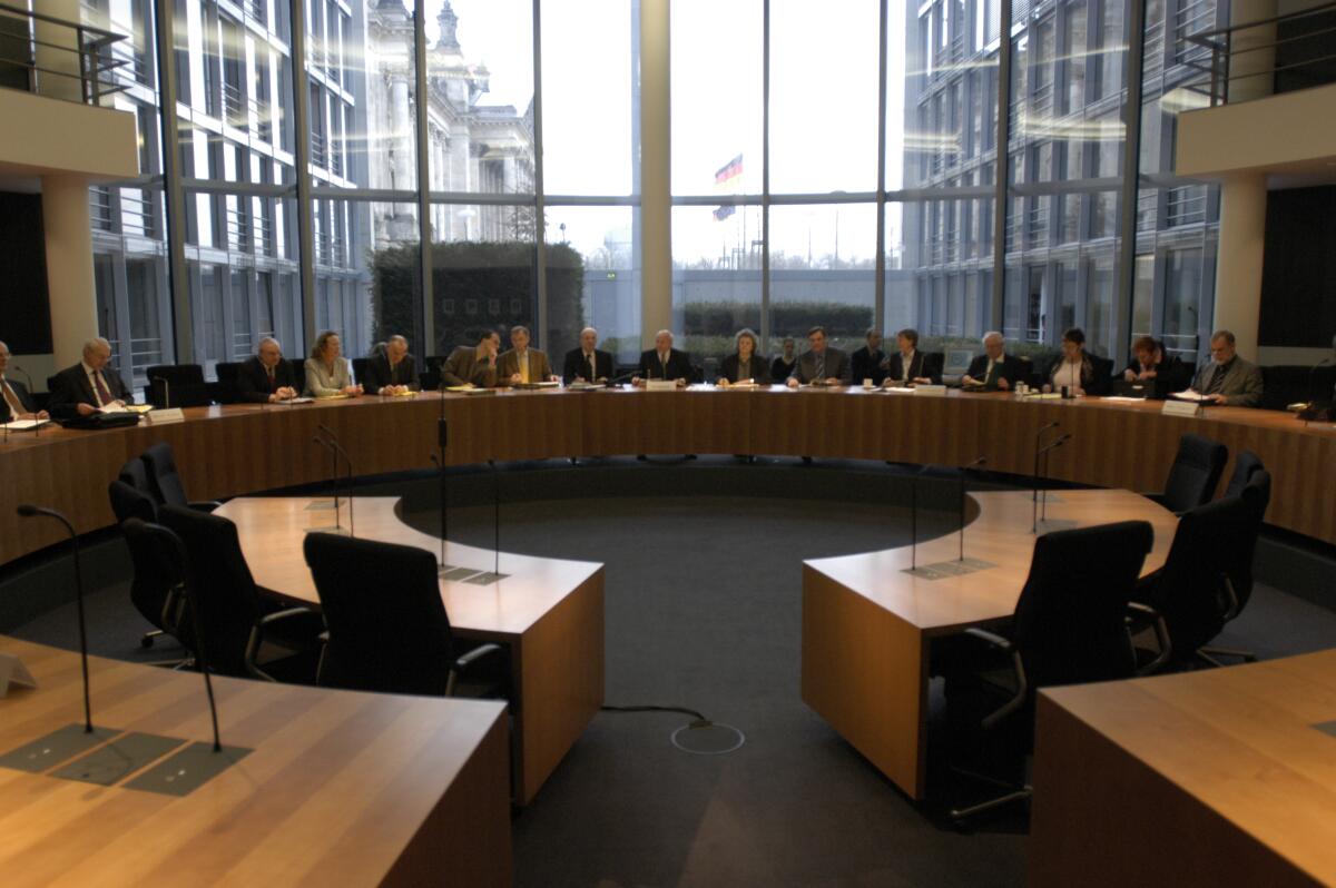 Blick in den Sitzungssaal Blick in den Sitzungssaal