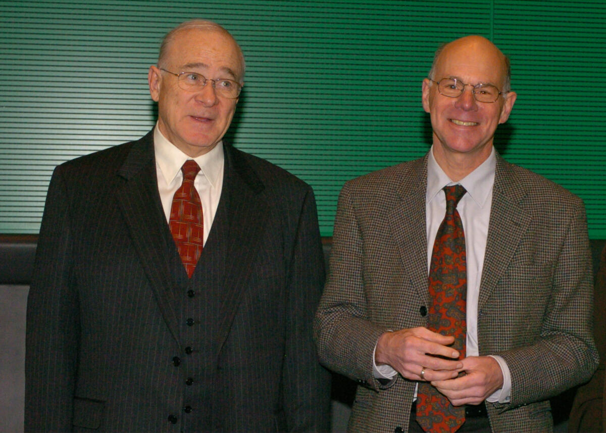 Hays, Dan; Lammert, Norbert Bundestagsvizepräsident Dr. Norbert Lammert, CDU/CSU, (re.), empfängt den Senatspräsidenten von Kanada, Dan Hays.
