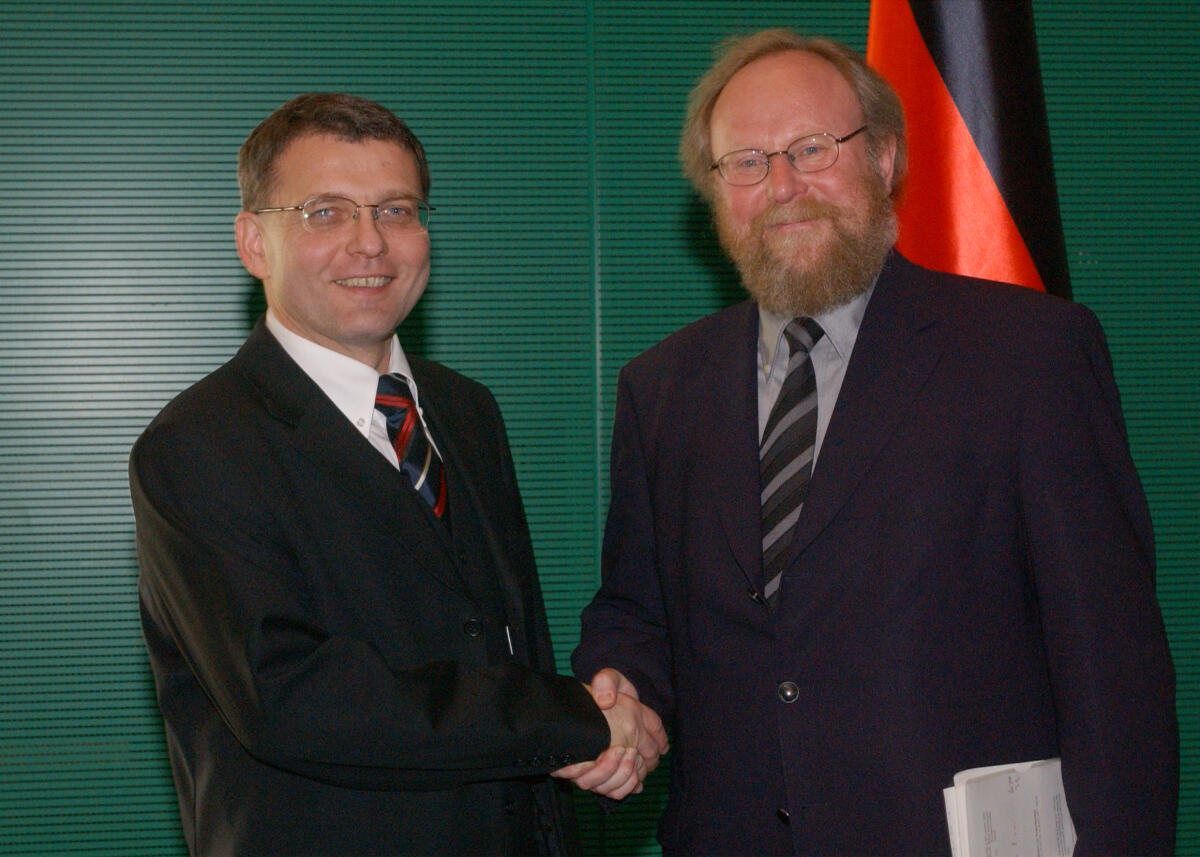Thierse, Wolfgang; Zaoralek, Lubomir Bundestagspräsident Wolfgang Thierse empfängt den Parlamentspräsidenten der Republik Tschechien, Dr. Lubomir Zaoralek.