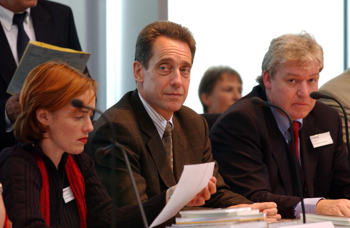 Die SPD-Sachverständigen Dr. Susanne Binas, Dr. Gerd Harms und Dr. Oliver Scheytt. Die SPD-Sachverständigen Dr. Susanne Binas, Dr. Gerd Harms und Dr. Oliver Scheytt.