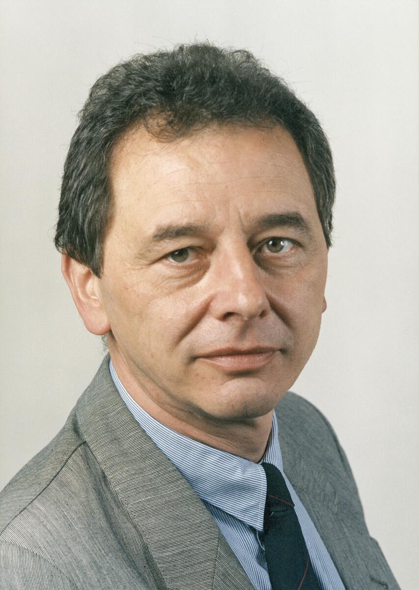 Keller, Dietmar Dr. Dietmar Keller, PDS, MdB.; Bundestagsabgeordneter, Abgeordneter