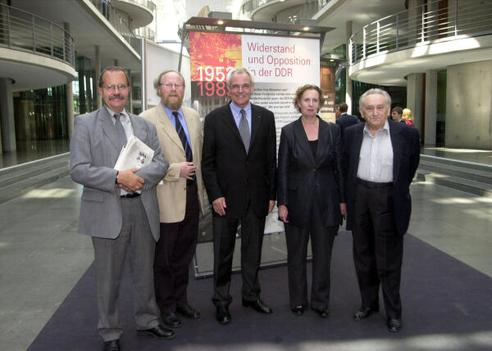 Weiss, Christina; Thierse, Wolfgang; Schäfer, Hermann; Bahr, Egon Paul-Löbe-Haus, Innenansicht