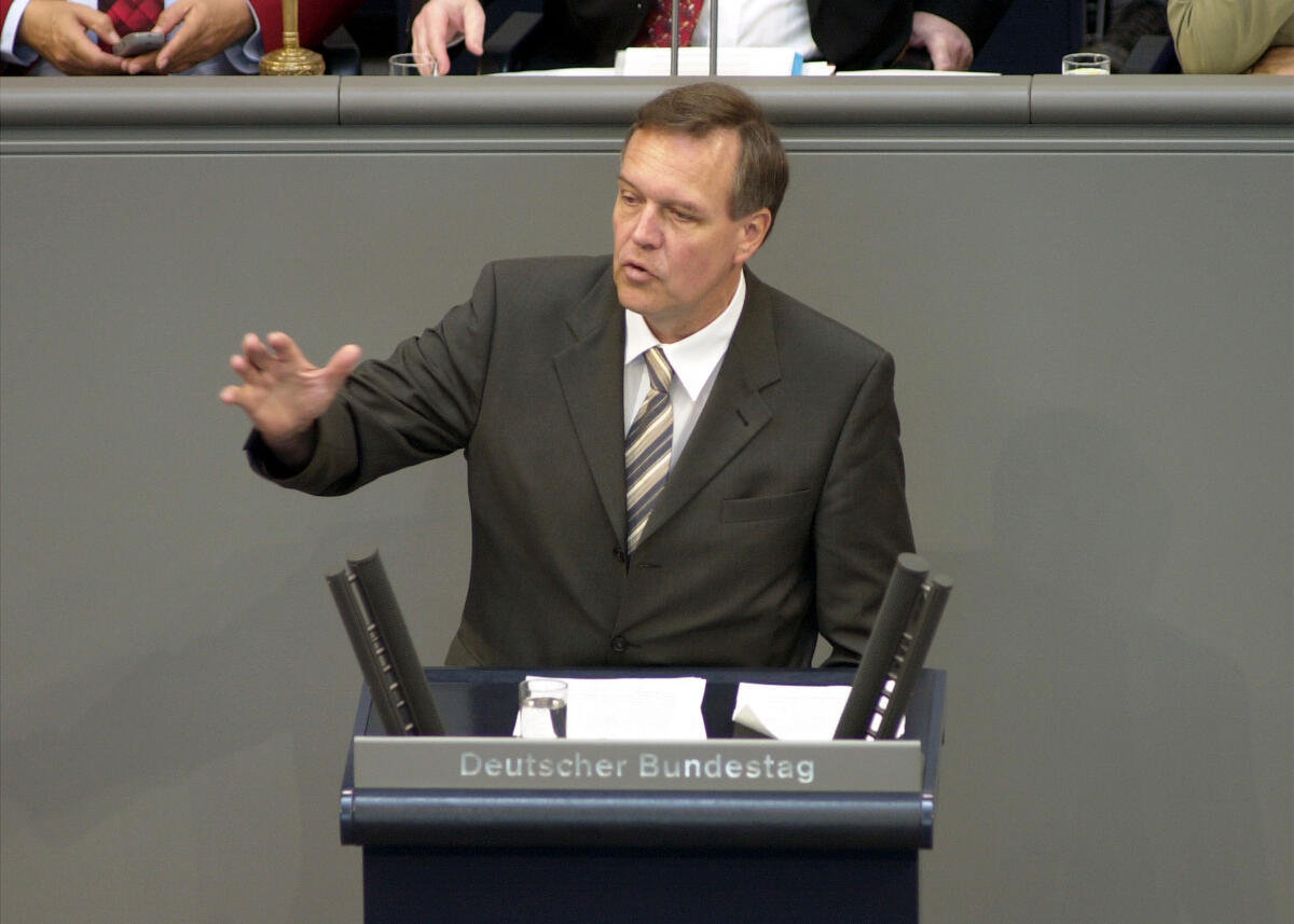 Rühe, Volker Volker Rühe, CDU/CSU, MdB.; 48. Bundestagssitzung, Deutscher Bundestag, Plenum