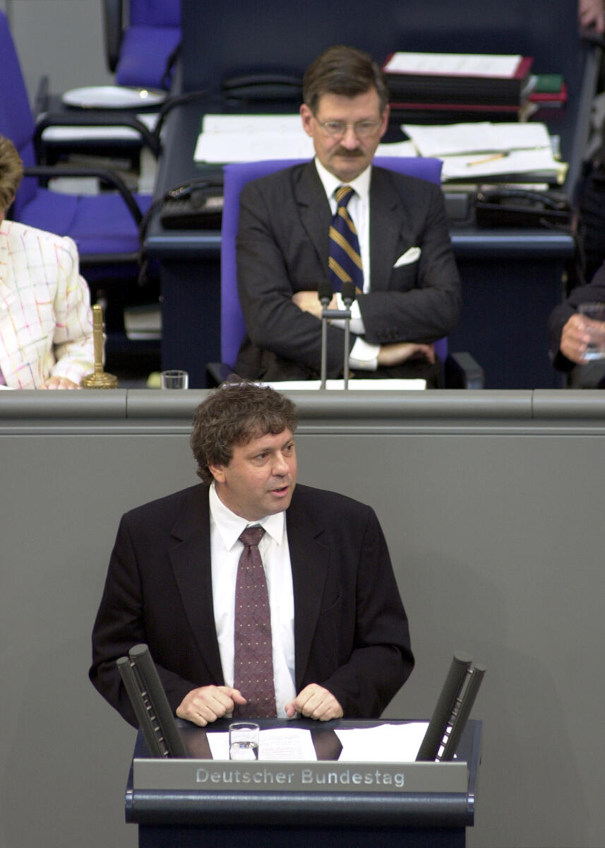 Schummer, Uwe; Solms, Hermann Otto Uwe Schummer, CDU/CSU, MdB.; Vorsitz: Bundestagsvizepräsident Dr. Herman Otto Solms, FDP.; 48. Bundestagssitzung, TOP 5, Deutscher Bundestag, Plenum