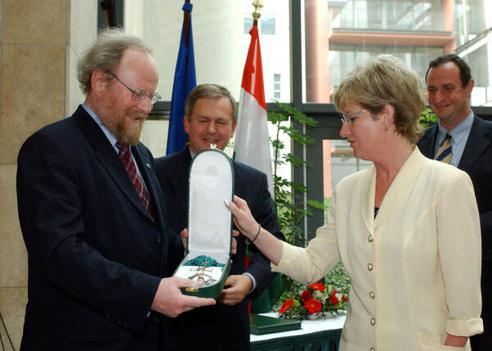 Szili, Katalin; Thierse, Wolfgang; Beisch, Sandor Keine Bundestagsliegenschaft