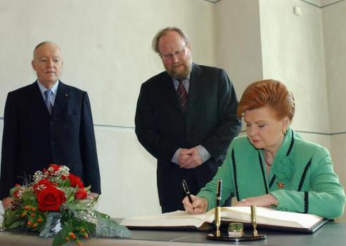 Vike-Freiberga, Vaira; Thierse, Wolfgang Reichstagsgebäude, Präsidialebene