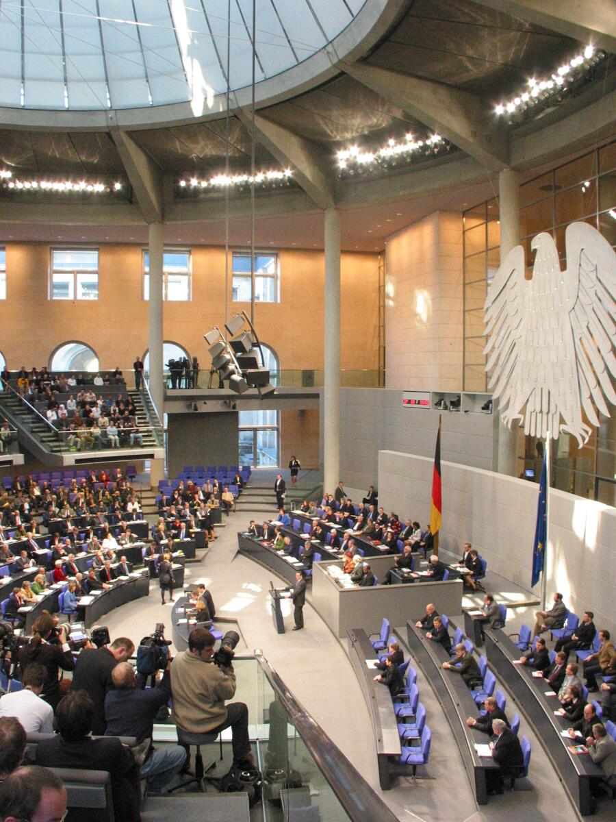 Innenansicht, Plenum, Plenarsaal, Deutscher Bundestag, Bundestagsadler, Adler, innen, Pressetribühne, Presse, Fotografen, Übersicht, Innenansicht, Plenum, Plenarsaal, Deutscher Bundestag, Bundestagsadler, Adler, innen, Pressetribühne, Presse, Fotografen, Übersicht,