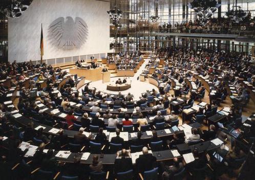  Liegenschaften in Bonn, Plenargebäude