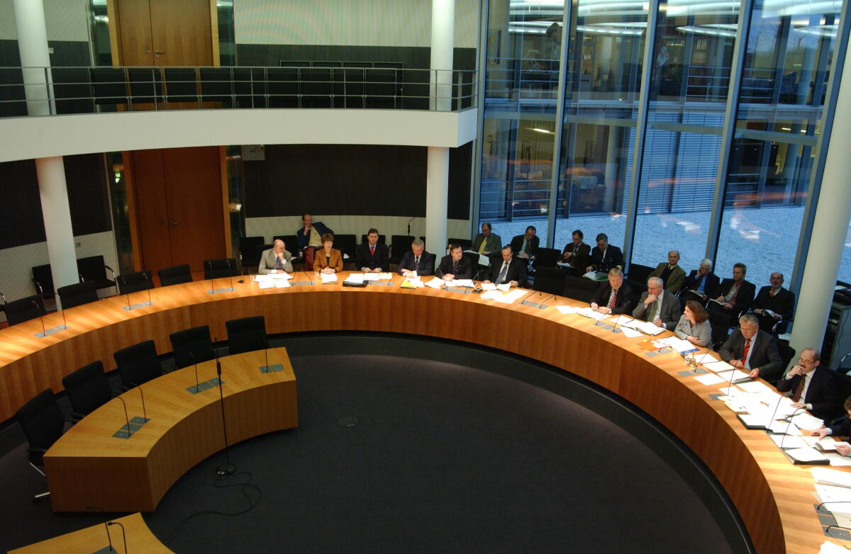 Blick in den Sitzungssaal Blick in den Sitzungssaal