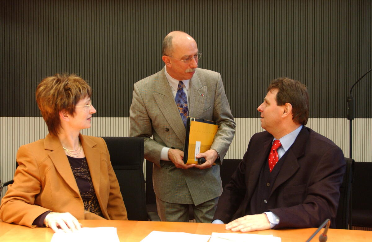 Kaupa, Gerlinde; Heynemann, Bernd; Parr, Detlef Die Abgeordneten Gerlinde Kaupa (CDU/CSU), Detlef Parr (FDP) und Bernd Heynemann (CDU/CSU); Bundestagsabgeordnete, MdB