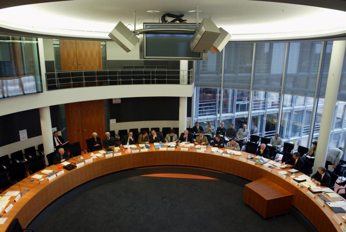 Blick in den Ausschusssaal Blick in den Ausschusssaal