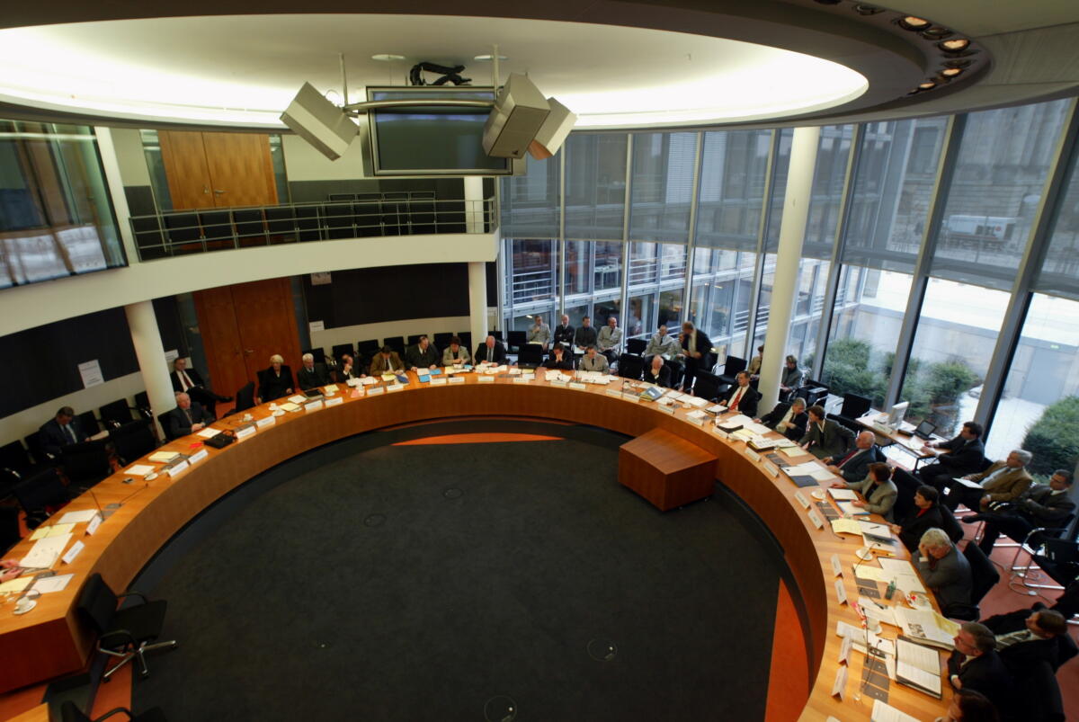 Blick in den Ausschusssaal Blick in den Ausschusssaal