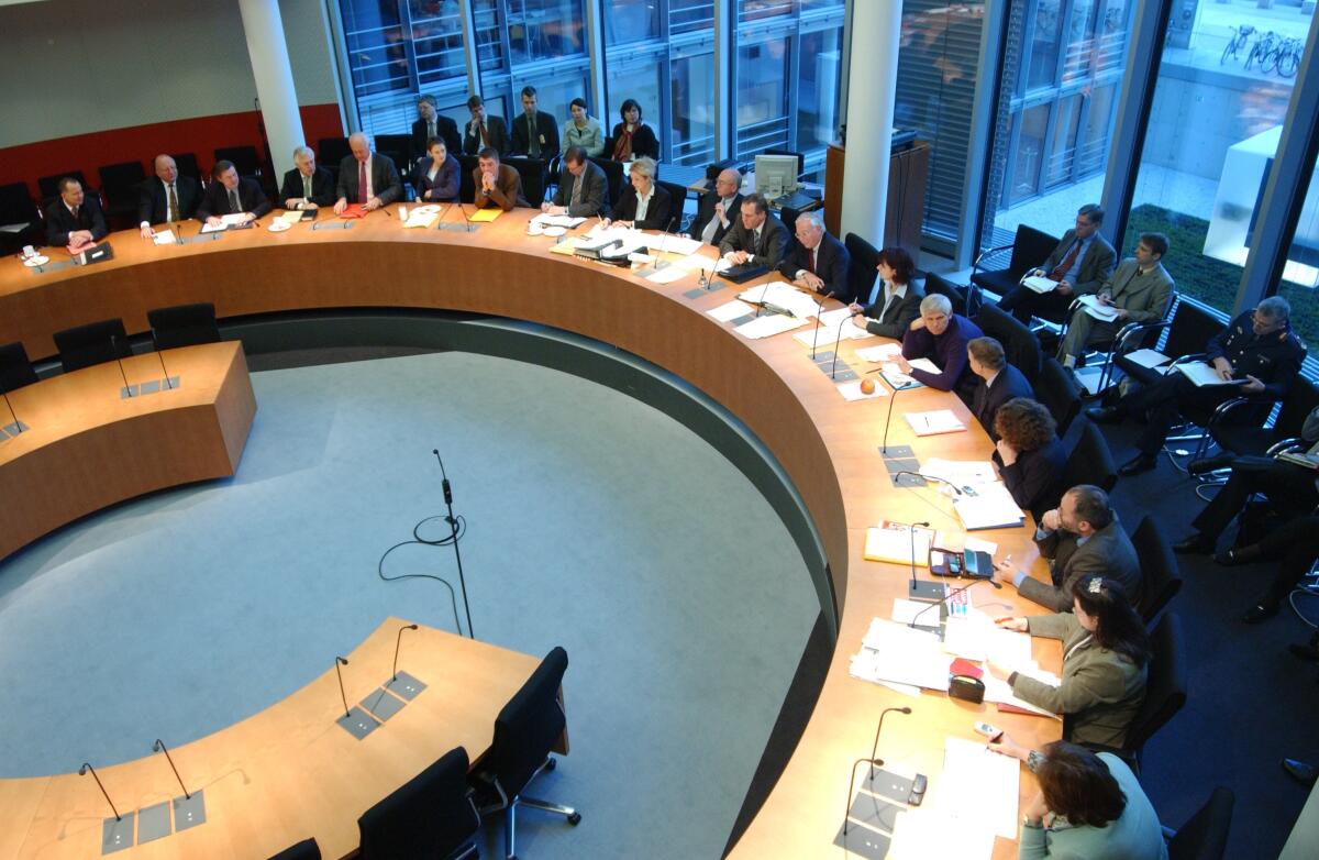  Blick in den Ausschusssaal, Ausschusssitzung, Sitzung des Auswärtigen Ausschuss