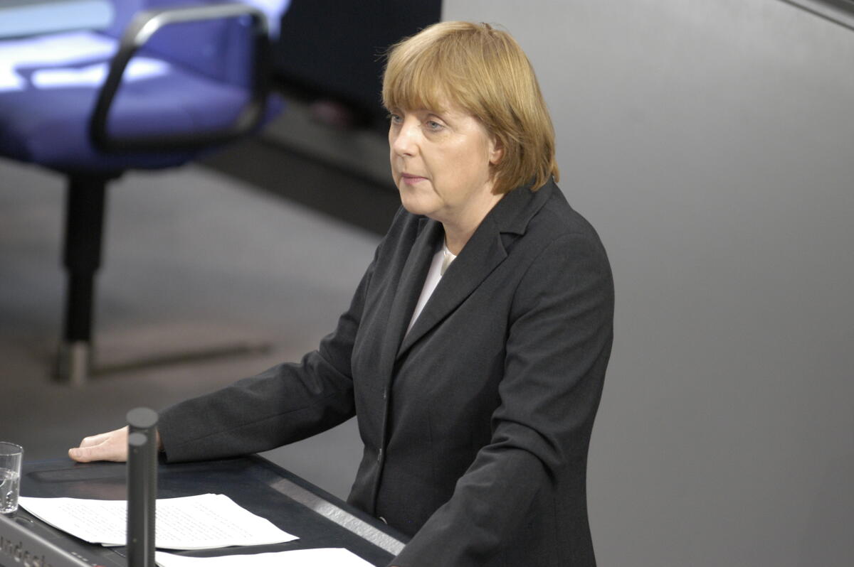 Feierstunde des Deutschen Bundestages aus Anlass des 100. Geburtstages des ehemaligen Bundestagspräsidenten D. Dr. Herman Ehlers, CDU/CSU Fraktion, (1950-1954).; Am Rednerpult Dr. Angela Merkel, CDU, Fraktionsvorsitzende.; Abgeordnete, MdB Merkel, Angela Feierstunde des Deutschen Bundestages aus Anlass des 100. Geburtstages des ehemaligen Bundestagspräsidenten D. Dr. Herman Ehlers, CDU/CSU Fraktion, (1950-1954).; Am Rednerpult Dr. Angela Merkel, CDU, Fraktionsvorsitzende.; Abgeordnete, MdB