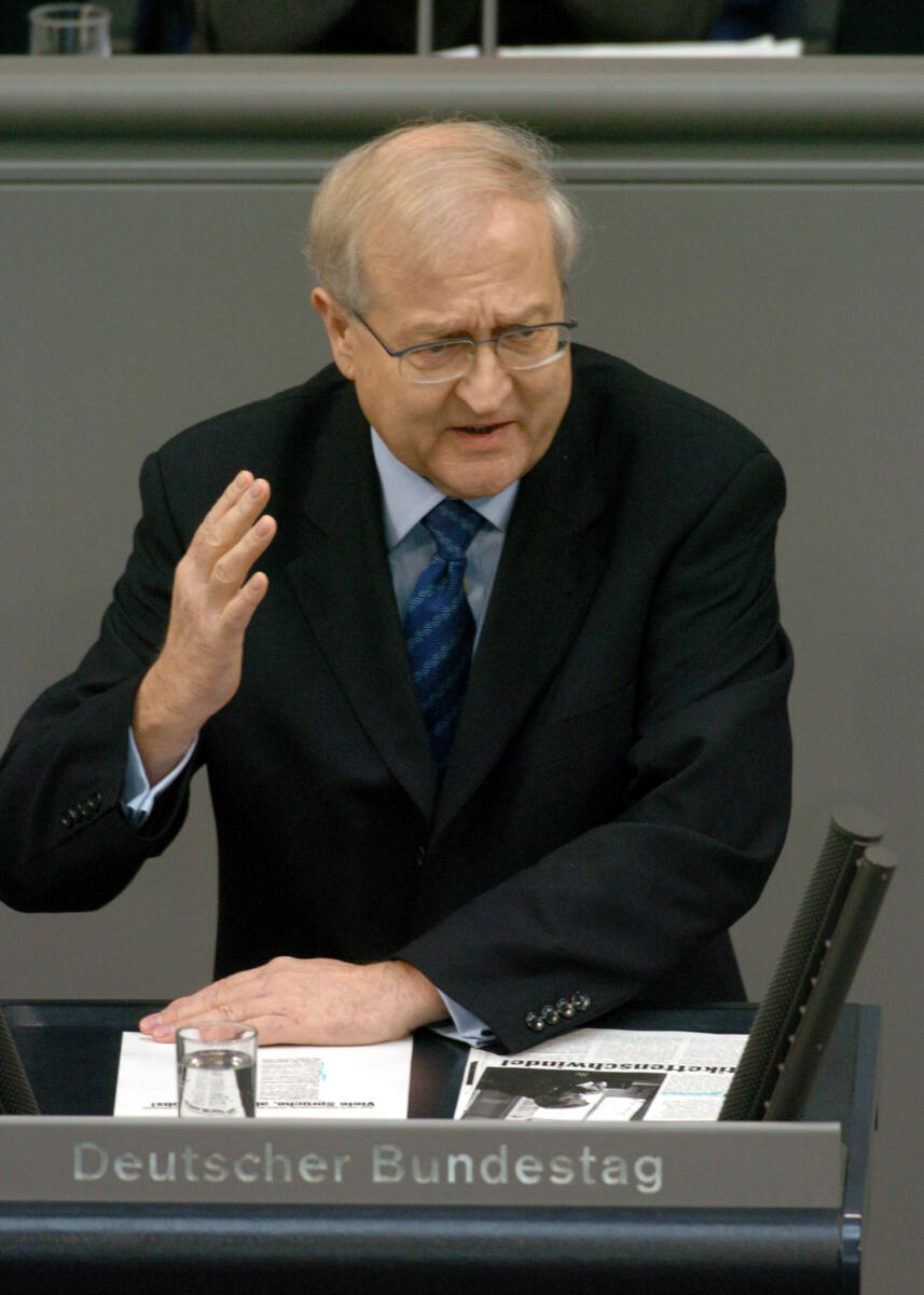 Brüderle, Rainer Rainer Brüderle, FDP, MdB, Rede im Deutschen Bundestag.; Plenum, Rednerpult, 157. Sitzung, TOP 4, Thema: Beschäftigungspolitik