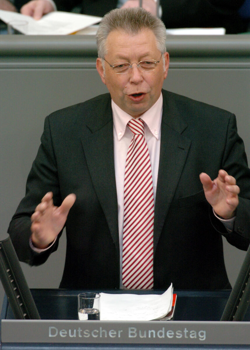 Brandner, Klaus Klaus Brandner, SPD, MdB, Rede im Deutschen Bundestag.; Plenum, Rednerpult, 172. Sitzung, TOP 3, Thema: Wachstum und Beschäftigung