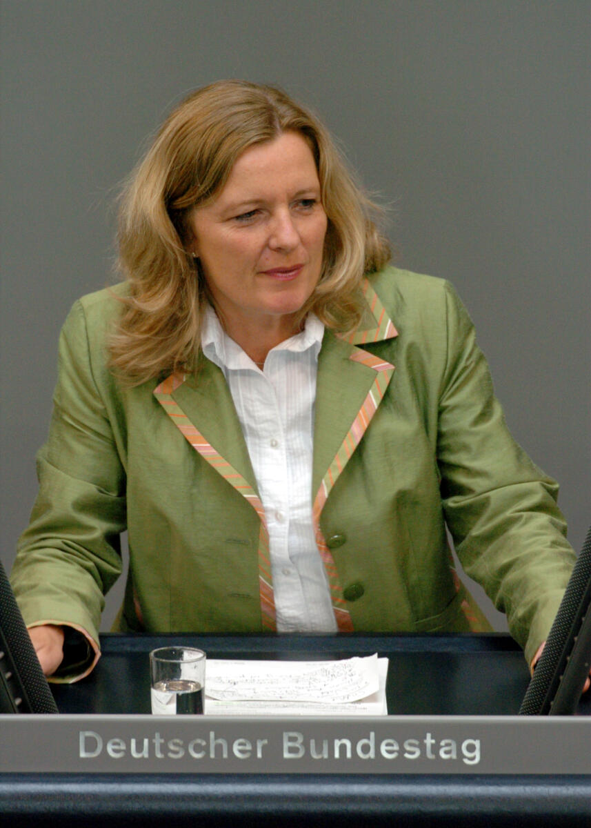 Scheel, Christine Christine Scheel, Bündnis 90/Die Grünen, MdB, Rede im Deutschen Bundestag.; Plenum, Rednerpult, 178. Sitzung, TOP 3, Thema: Steuerrecht