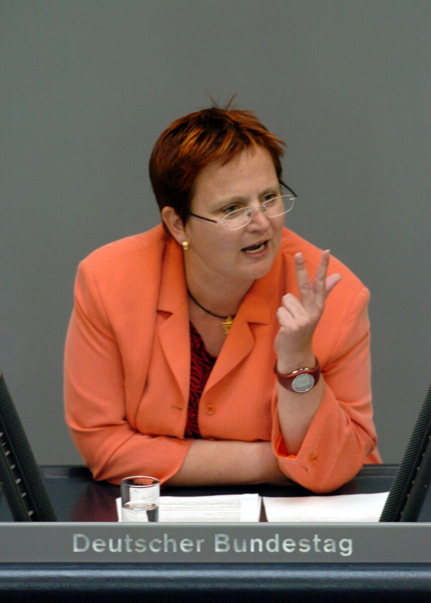 Ferner, Elke Elke Ferner, SPD, MdB, Rede im Deutschen Bundestag.; Plenum, Rednerpult, 178. Sitzung, TOP 4, Thema: Haushaltslage