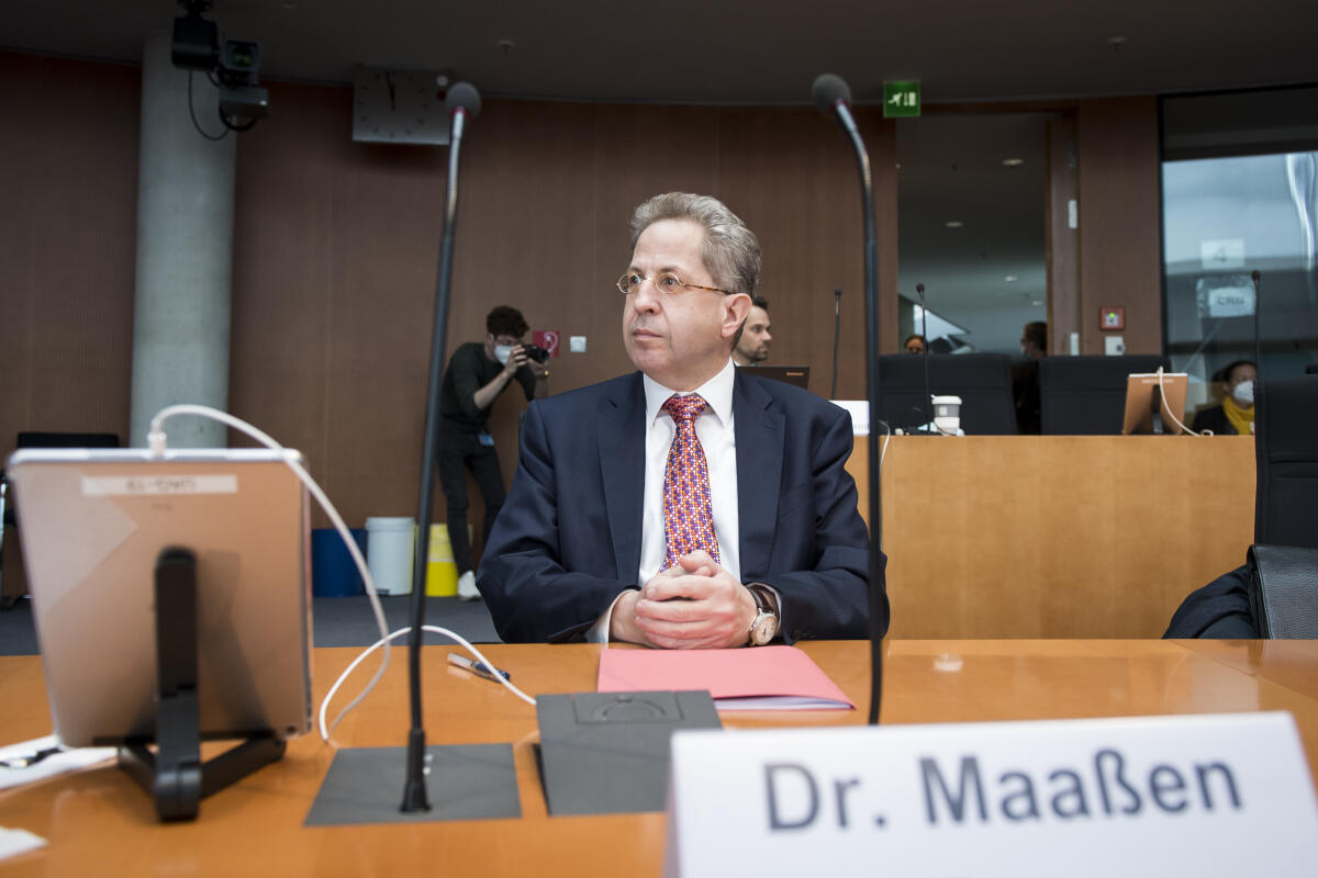 Maaßen, Hans-Georg Der ehemalige Chef des Bundesverfassungsschutzes, Hans-Georg Maaßen als Zeuge vor dem 1. Untersuchungsausschuss.