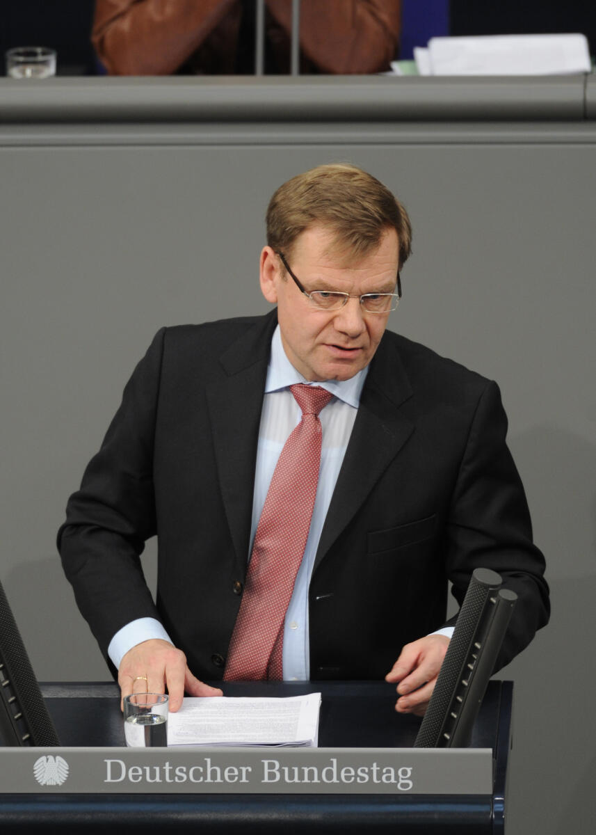 Wadephul, Johann Dr. Johann Wadephul, CDU/CSU, Bundestagsabgeordneter, Abgeordneter, Mitglied des Deutschen Bundestages, MdB, Rede, Deutscher Bundestag, 152. Sitzung, Top 4, Thema: Soziale Bürgerrechte, Redner 2.; Rednerpult.