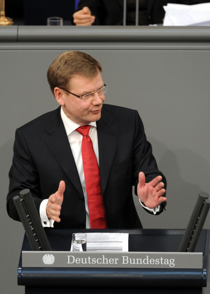 Wadephul, Johann Dr. Johann Wadephul, CDU/CSU, Bundestagsabgeordneter, Abgeordneter, Mitglied des Deutschen Bundestages, MdB, Rede, Deutscher Bundestag, 90. Sitzung, TOP 4, Thema: Mindestlohngesetz, Redner 6.; Rednerpult.