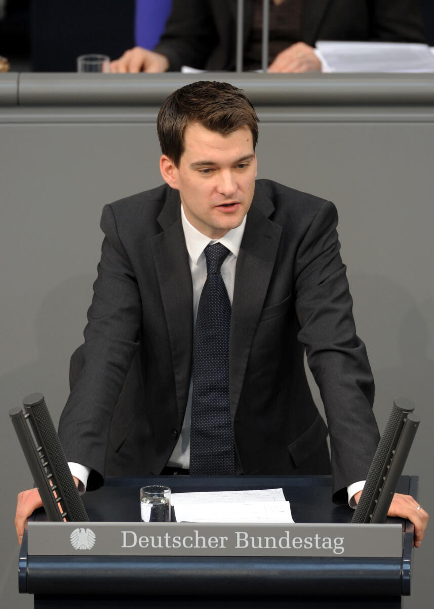 Vogel, Johannes Johannes Vogel, FDP, Bundestagsabgeordneter, Abgeordneter, Mitglied des Deutschen Bundestages, MdB, Rede, Deutscher Bundestag, 90. Sitzung, TOP 4, Thema: Mindestlohngesetz, Redner 8.; Rednerpult.