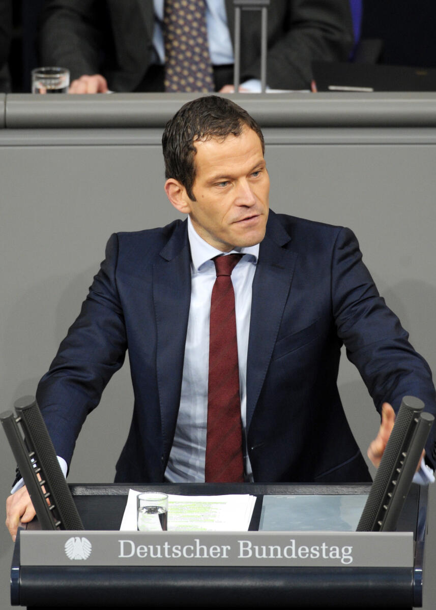Albert Rupprecht, CDU/CSU, Bundestagsabgeordneter, Abgeordneter, Mitglied des Deutschen Bundestages, MdB, Rede, Deutscher Bundestag, 8. Sitzung, Top 3, Thema: Pisa-Studie 2012, Redner 1.; Rednerpult. Rupprecht, Albert Albert Rupprecht, CDU/CSU, Bundestagsabgeordneter, Abgeordneter, Mitglied des Deutschen Bundestages, MdB, Rede, Deutscher Bundestag, 8. Sitzung, Top 3, Thema: Pisa-Studie 2012, Redner 1.; Rednerpult.