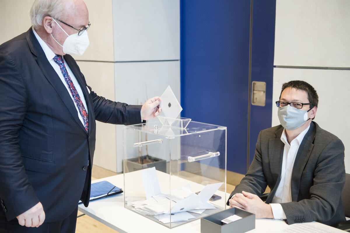 Wahl zur Vizepräsidentin des Deutschen Bundestages - Dagmar Ziegler, SPD, MdB, steht zur Wahl. Aufgrund der Covid-19-Pandemie findet die Wahl in der Abgeordnetenlobby des Reichstagsgebäudes statt. Wahl zur Vizepräsidentin des Deutschen Bundestages - Dagmar Ziegler, SPD, MdB, steht zur Wahl. Aufgrund der Covid-19-Pandemie findet die Wahl in der Abgeordnetenlobby des Reichstagsgebäudes statt.