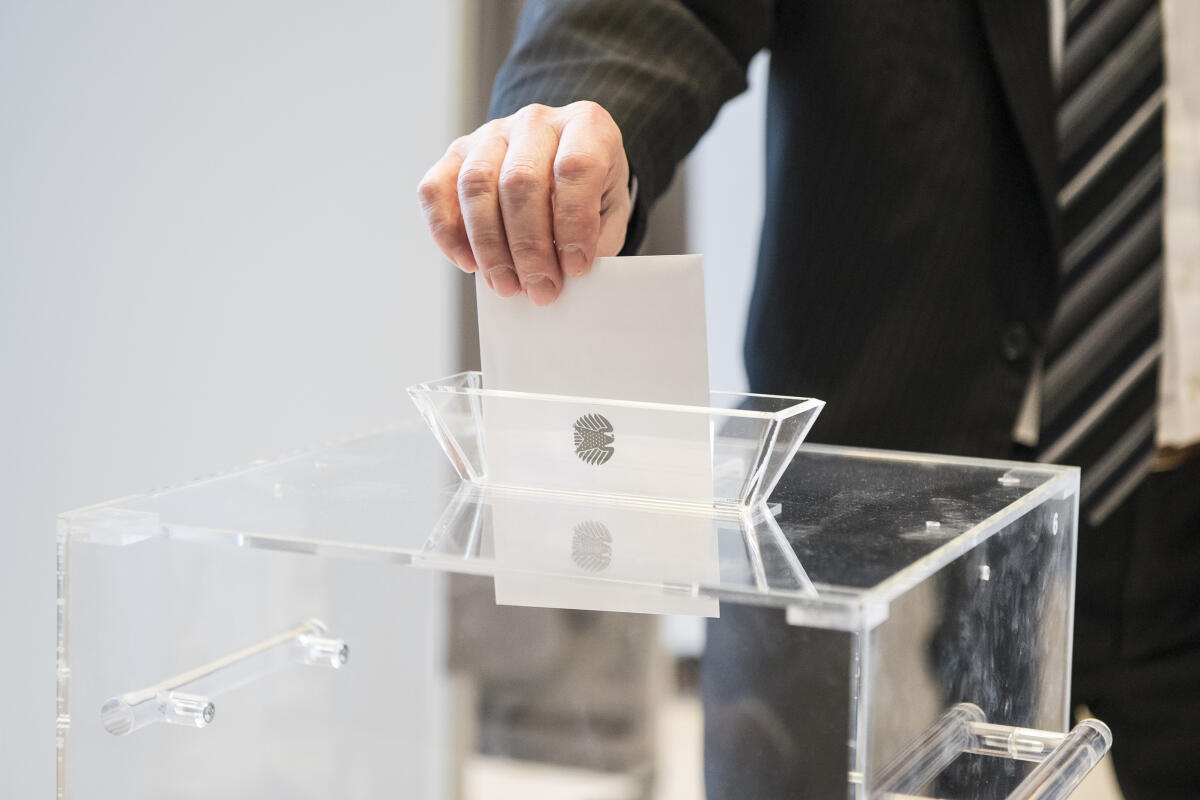 Wahl zur Vizepräsidentin des Deutschen Bundestages - Dagmar Ziegler, SPD, MdB, steht zur Wahl. Aufgrund der Covid-19-Pandemie findet die Wahl in der Abgeordnetenlobby des Reichstagsgebäudes statt. Wahl zur Vizepräsidentin des Deutschen Bundestages - Dagmar Ziegler, SPD, MdB, steht zur Wahl. Aufgrund der Covid-19-Pandemie findet die Wahl in der Abgeordnetenlobby des Reichstagsgebäudes statt.
