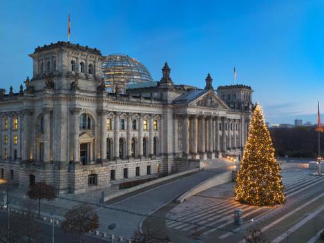  Reichstagsgebäude, Außenansicht