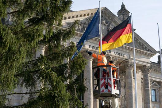  Reichstagsgebäude, Außenansicht