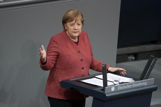 Merkel, Angela Reichstagsgebäude, Plenarsaal