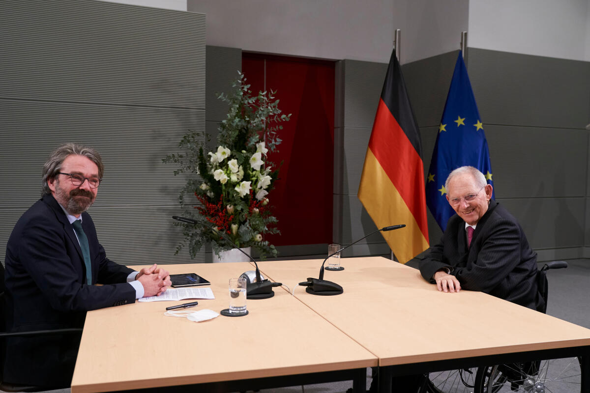 Gespräch des Bundestagspräsidenten Wolfgang Schäuble mit dem Deutschlandfunk-Korrespondenten Stephan Detjen Detjen, Stephan; Schäuble, Wolfgang Gespräch des Bundestagspräsidenten Wolfgang Schäuble mit dem Deutschlandfunk-Korrespondenten Stephan Detjen