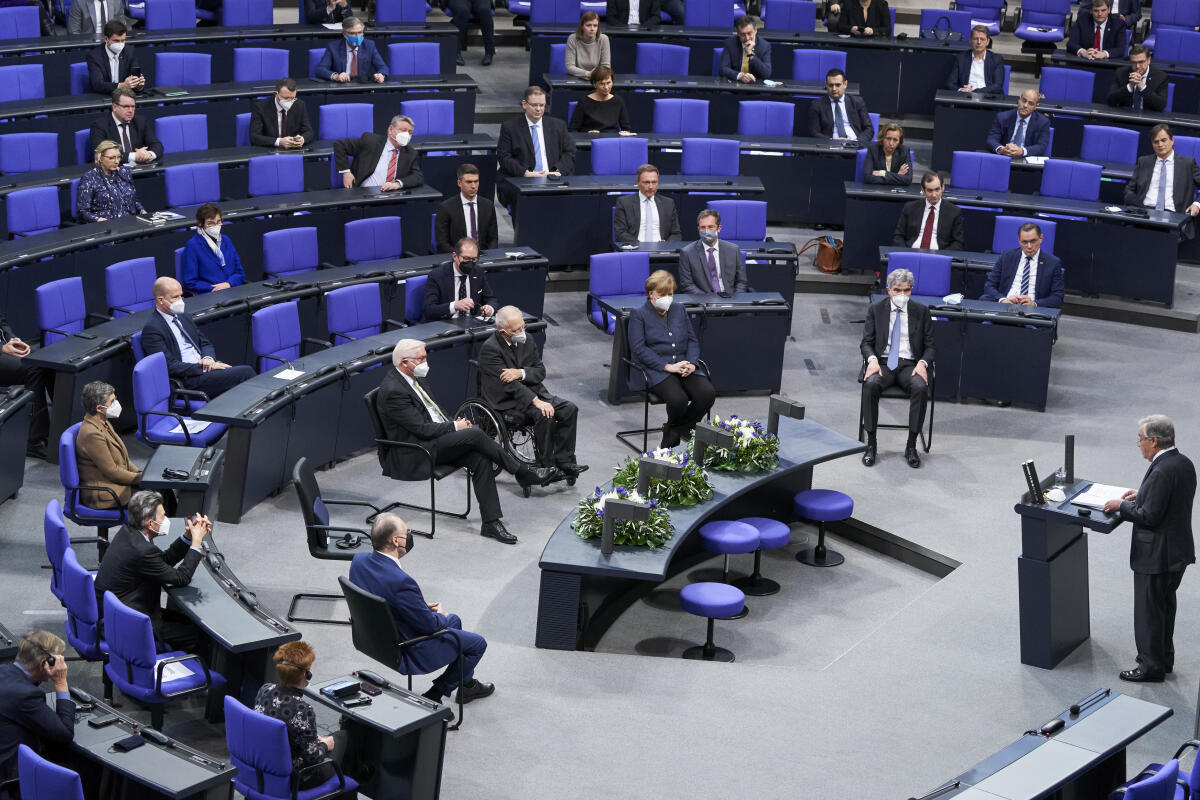 Generalsekretär der Vereinten Nationen, António Guterres hält eine Rede bei der Sonderveranstaltung des Bundestages aus Anlass des 75. Jahrestag der Gründung der Vereinten Nationen. Generalsekretär der Vereinten Nationen, António Guterres hält eine Rede bei der Sonderveranstaltung des Bundestages aus Anlass des 75. Jahrestag der Gründung der Vereinten Nationen.