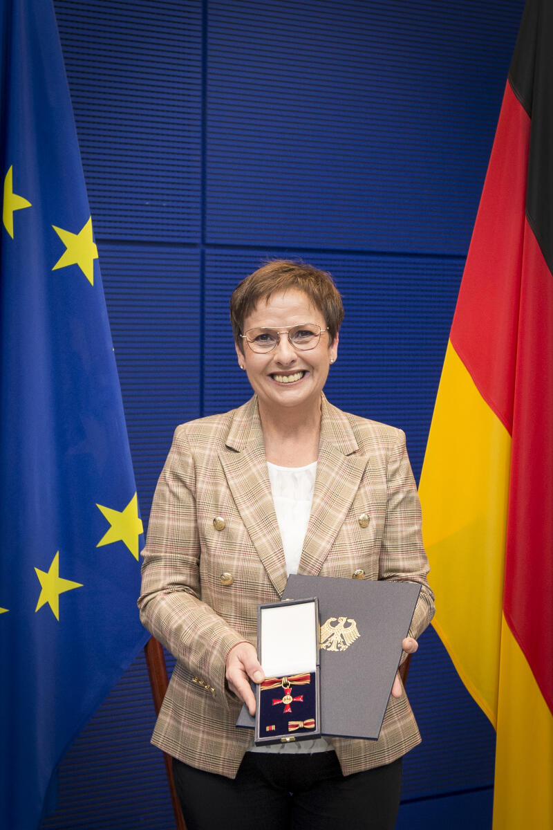 Patricia Lips, CDU/CSU, MdB, während der Verleihung des Verdienstordens der Bundesrepublik Deutschland. Lips, Patricia Patricia Lips, CDU/CSU, MdB, während der Verleihung des Verdienstordens der Bundesrepublik Deutschland.