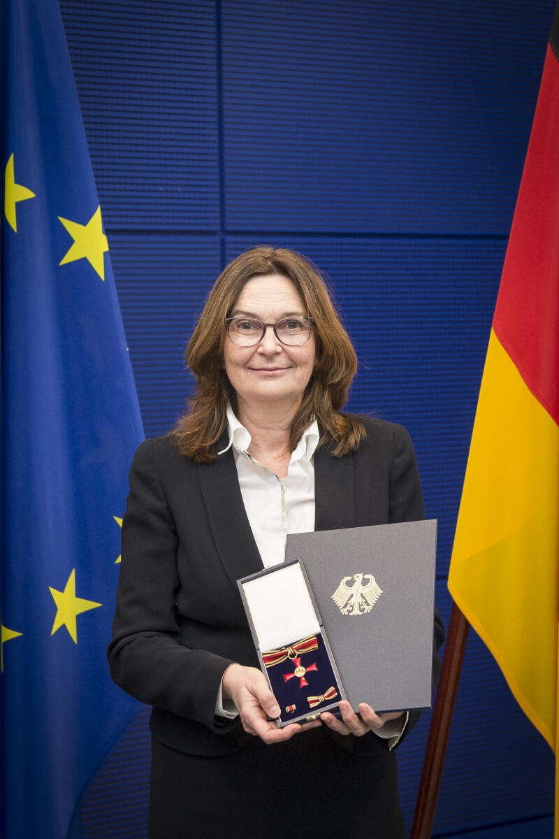 Mechthild Heil, CDU/CSU, MdB, während der Verleihung des Verdienstordens der Bundesrepublik Deutschland. Heil, Mechthild Mechthild Heil, CDU/CSU, MdB, während der Verleihung des Verdienstordens der Bundesrepublik Deutschland.