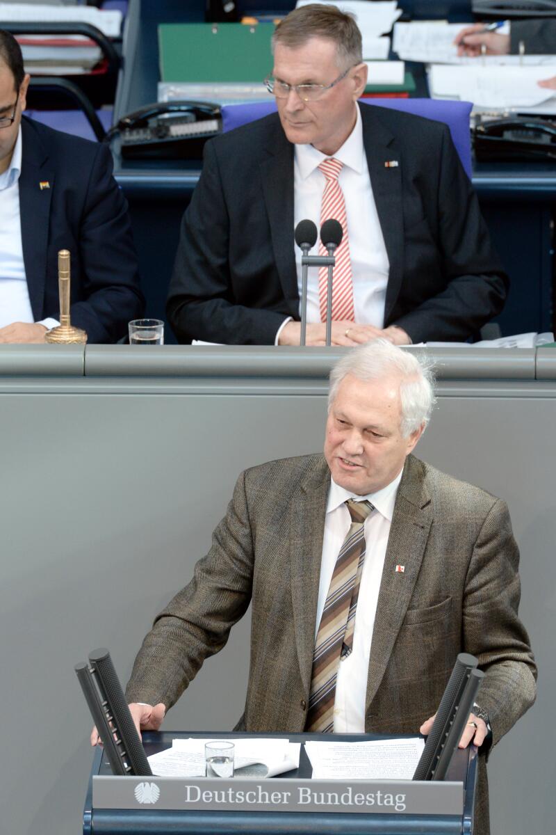 Freese, Ulrich; Singhammer, Johannes Ulrich Freese, SPD, Bundestagsabgeordneter, Abgeordneter, Mitglied des Deutschen Bundestages, MdB, Rede, Deutscher Bundestag, 14. Sitzung, Top 3, Thema: Regierungserklärung zur Sozialen Marktwirtschaft heute und Aussprache, Vorsitz: Bundestagsvizepräsident Johannes Singhammer, CDU/CSU.; Rednerpult.