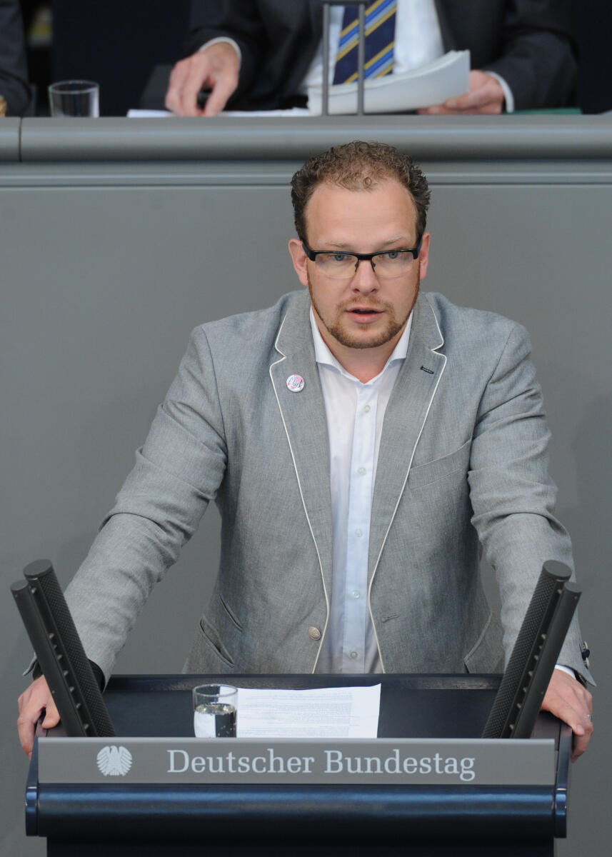 Steffen Bockhahn, DIE LINKE, Bundestagsabgeordneter, Abgeordneter, Mitglied des Deutschen Bundestages, MdB, Rede, Deutscher Bundestag, 243. Sitzung, Top 4, Thema: Situation der Kommunen, Redner 4.; Rednerpult. Bockhahn, Steffen Steffen Bockhahn, DIE LINKE, Bundestagsabgeordneter, Abgeordneter, Mitglied des Deutschen Bundestages, MdB, Rede, Deutscher Bundestag, 243. Sitzung, Top 4, Thema: Situation der Kommunen, Redner 4.; Rednerpult.
