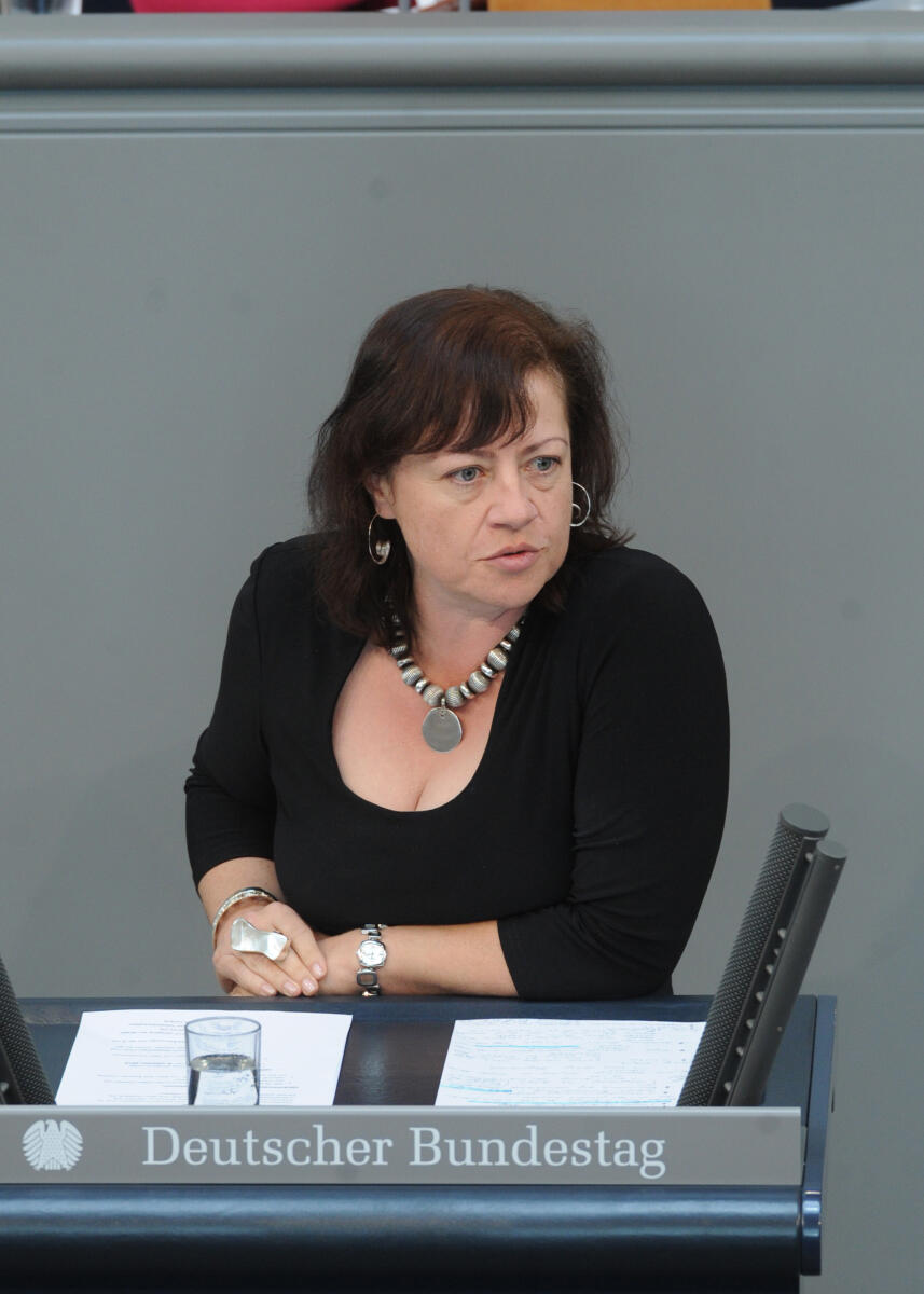 Kofler, Bärbel Dr. Bärbel Kofler, SPD, Bundestagsabgeordnete, Abgeordnete, Mitglied des Deutschen Bundestages, MdB, Rede, Deutscher Bundestag, 246. Sitzung, Top 8, Thema: Klimaschutzpolitik, Redner 7.; Rednerpult.