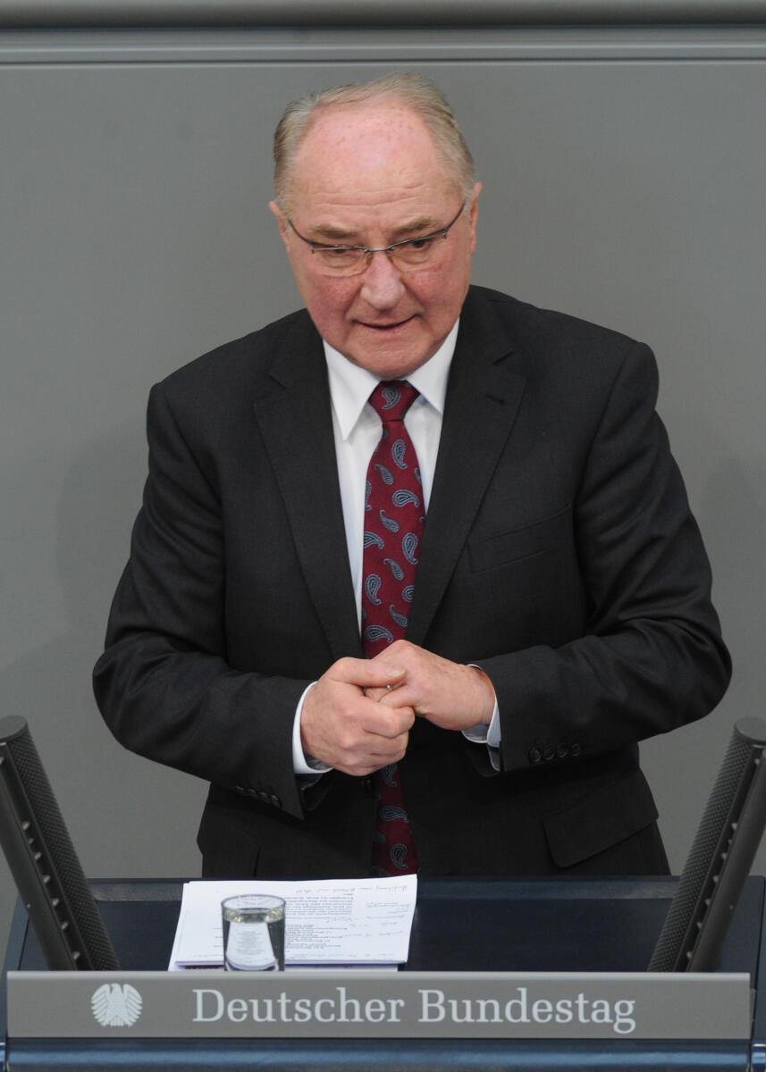 Franz Obermeier, CDU/CSU, Bundestagsabgeordneter, Abgeordneter, Mitglied des Deutschen Bundestages, MdB, Rede, Deutscher Bundestag, 231. Sitzung, Top 4, Thema: Soziale Gestaltung der Energiewende, Redner 13.; Rednerpult. Obermeier, Franz Franz Obermeier, CDU/CSU, Bundestagsabgeordneter, Abgeordneter, Mitglied des Deutschen Bundestages, MdB, Rede, Deutscher Bundestag, 231. Sitzung, Top 4, Thema: Soziale Gestaltung der Energiewende, Redner 13.; Rednerpult.