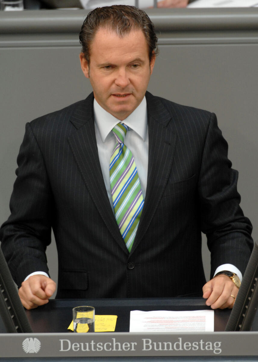 Dr. Martin Lindner, FDP, Bundestagsabgeordneter, Abgeordneter, Mitglied des Deutschen Bundestages, MdB, Rede, Deutscher Bundestag, 51. Sitzung, ZP 1, Thema: Aufschwung in Deutschland, Redner 9.; Rednerpult. Lindner, Martin Dr. Martin Lindner, FDP, Bundestagsabgeordneter, Abgeordneter, Mitglied des Deutschen Bundestages, MdB, Rede, Deutscher Bundestag, 51. Sitzung, ZP 1, Thema: Aufschwung in Deutschland, Redner 9.; Rednerpult.