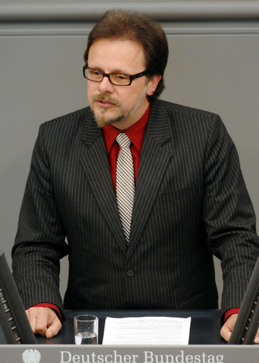 Frank Heinrich, CDU/CSU, Bundestagsabgeordneter, Abgeordneter, Mitglied des Deutschen Bundestages, MdB, Rede, Deutscher Bundestag, 7. Sitzung, TOP 4, Thema: Altersteilzeitgesetz, Redner 12.; Rednerpult. Heinrich, Frank Frank Heinrich, CDU/CSU, Bundestagsabgeordneter, Abgeordneter, Mitglied des Deutschen Bundestages, MdB, Rede, Deutscher Bundestag, 7. Sitzung, TOP 4, Thema: Altersteilzeitgesetz, Redner 12.; Rednerpult.