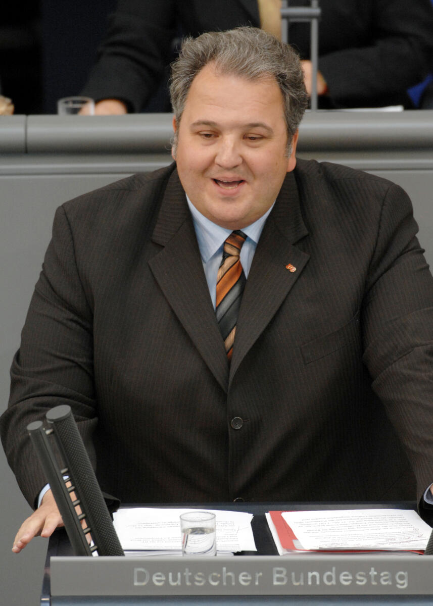 Dr. Carl-Christian Dressel, SPD, Bundestagsabgeordneter, Abgeordneter, Mitglied des Deutschen Bundestages, MdB, Rede, Deutscher Bundestag, 232. Sitzung, TOP 1, Thema: Vertrag von Lissabon, Redner 12.; Rednerpult. Dressel, Carl-Christian Dr. Carl-Christian Dressel, SPD, Bundestagsabgeordneter, Abgeordneter, Mitglied des Deutschen Bundestages, MdB, Rede, Deutscher Bundestag, 232. Sitzung, TOP 1, Thema: Vertrag von Lissabon, Redner 12.; Rednerpult.