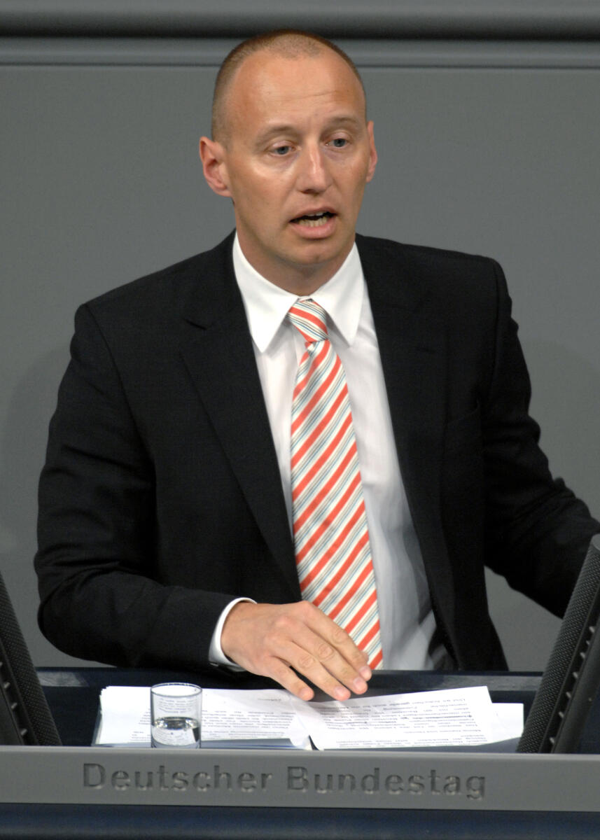 Michael Kauch, FDP, Bundestagsabgeordneter, Abgeordneter, Mitglied des Deutschen Bundestages, MdB, Rede, Deutscher Bundestag, 199. Sitzung, TOP 3, Thema: Patientenverfügung, Redner 2.; Rednerpult. Kauch, Michael Michael Kauch, FDP, Bundestagsabgeordneter, Abgeordneter, Mitglied des Deutschen Bundestages, MdB, Rede, Deutscher Bundestag, 199. Sitzung, TOP 3, Thema: Patientenverfügung, Redner 2.; Rednerpult.