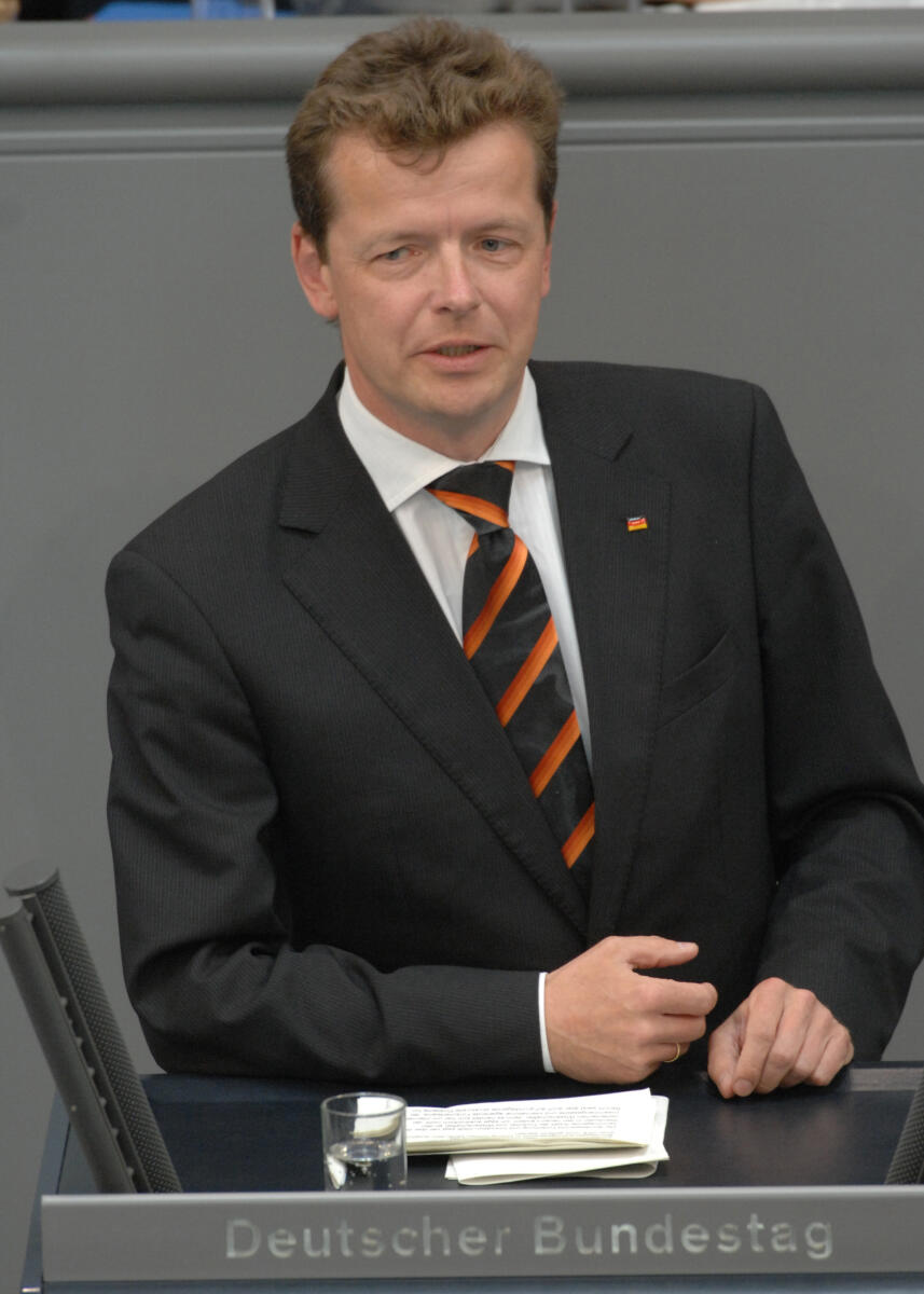 Uwe Barth, FDP, Bundestagsabgeordneter, Abgeordneter, Mitglied des Deutschen Bundestages, MdB, Rede, Deutscher Bundestag, 163. Sitzung, TOP 4, Thema: Forschung und Innovation, Redner 8.; Rednerpult. Barth, Uwe Uwe Barth, FDP, Bundestagsabgeordneter, Abgeordneter, Mitglied des Deutschen Bundestages, MdB, Rede, Deutscher Bundestag, 163. Sitzung, TOP 4, Thema: Forschung und Innovation, Redner 8.; Rednerpult.