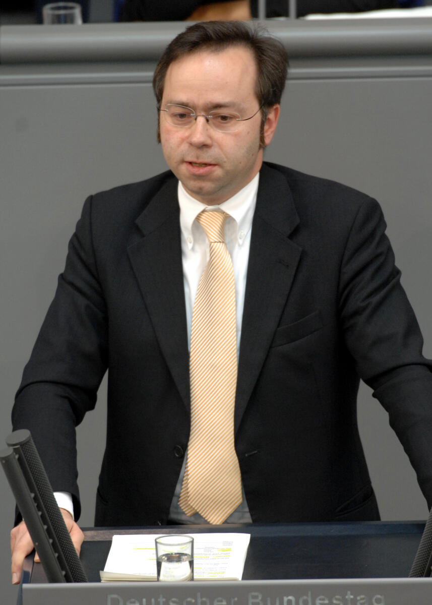 Patrick Meinhardt, FDP, Bundestagsabgeordneter, Abgeordneter, Mitglied des Deutschen Bundestages, MdB, Rede, Deutscher Bundestag, 157. Sitzung, TOP 4, Thema: Berufsbildungsbericht 2008, Redner 2.; Rednerpult. Meinhardt, Patrick Patrick Meinhardt, FDP, Bundestagsabgeordneter, Abgeordneter, Mitglied des Deutschen Bundestages, MdB, Rede, Deutscher Bundestag, 157. Sitzung, TOP 4, Thema: Berufsbildungsbericht 2008, Redner 2.; Rednerpult.