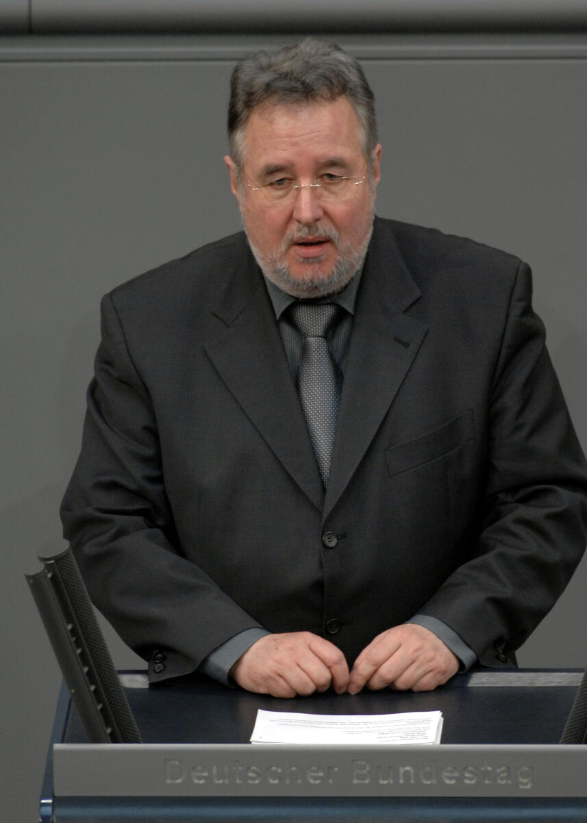 Hans-Kurt Hill, DIE LINKE., Bundestagsabgeordneter, Abgeordneter, Mitglied des Deutschen Bundestages, MdB, Rede, Deutscher Bundestag, 145. Sitzung, TOP 4, Thema: Erneuerbare Energien, Redner 4.; Rednerpult. Hill, Hans-Kurt Hans-Kurt Hill, DIE LINKE., Bundestagsabgeordneter, Abgeordneter, Mitglied des Deutschen Bundestages, MdB, Rede, Deutscher Bundestag, 145. Sitzung, TOP 4, Thema: Erneuerbare Energien, Redner 4.; Rednerpult.